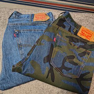 Great bundle of authentic Levi’s 501 Original Fit jeans. Both pairs are size 40x